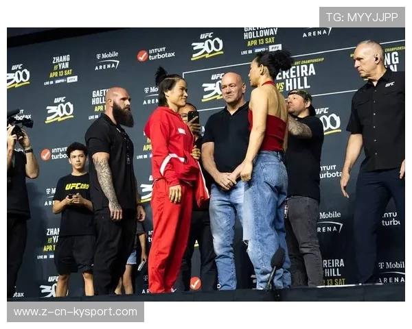 UFC比赛前夕选手完成体能消减，状态管理到位